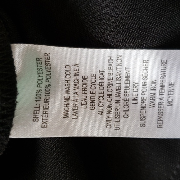 House of Harlow satiny keyhole top - Picture 7 of 8